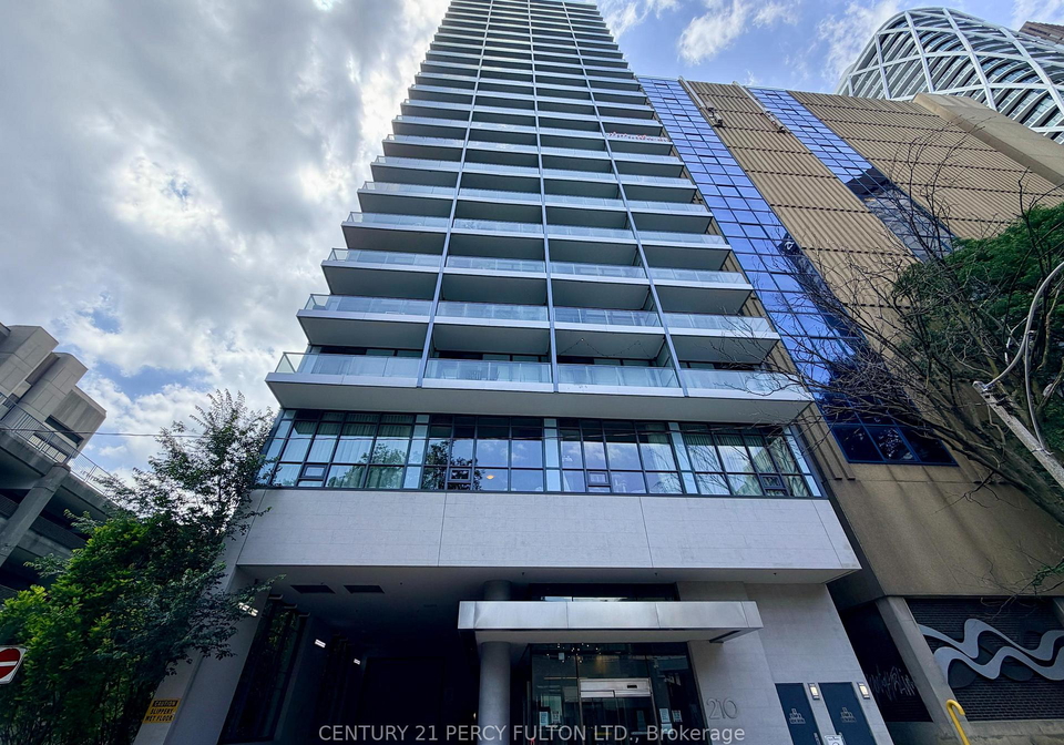 210-simcoe-street-toronto-toronto-ontario-c13509876