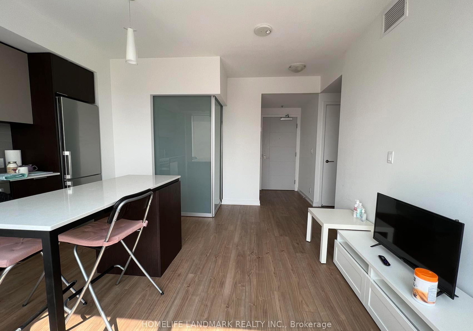 203-college-street-toronto-toronto-ontario-c13509966