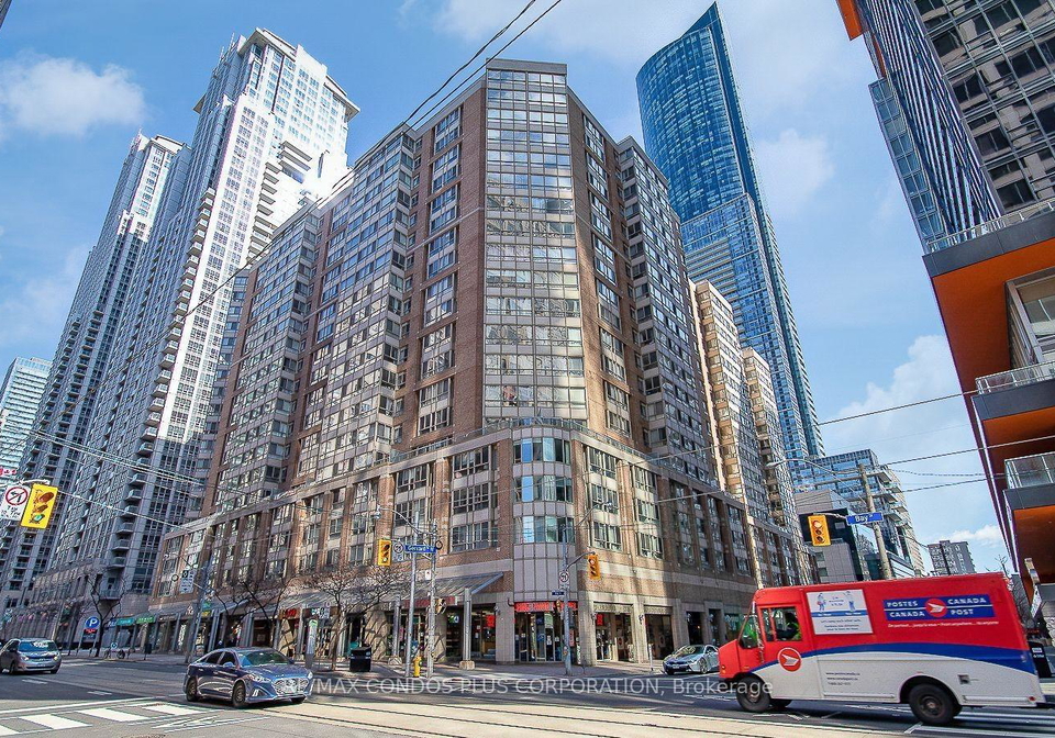 711-bay-street-toronto-toronto-ontario-c13511430