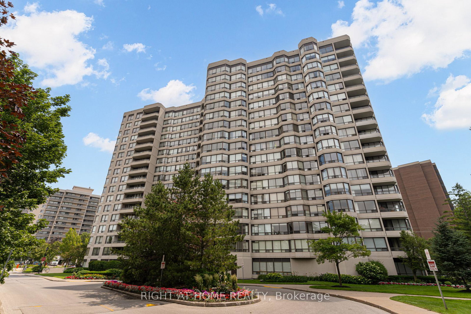 1101-steeles-avenue-w-toronto-toronto-ontario-c13511872
