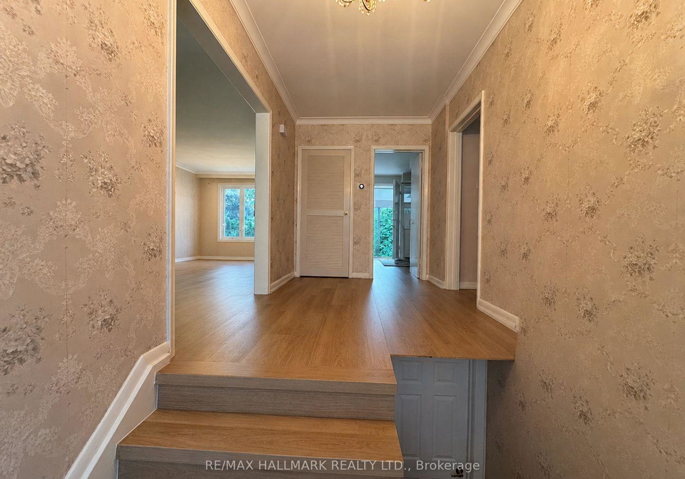 33-sumner-heights-drive-toronto-north-york-ontario-c13511912