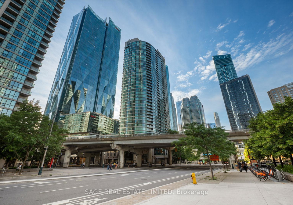 18-yonge-street-toronto-toronto-ontario-c13512682