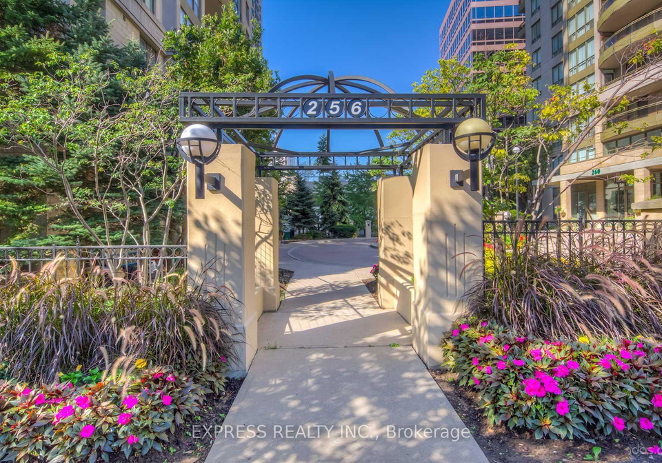 256-doris-avenue-toronto-north-york-ontario-c13512858