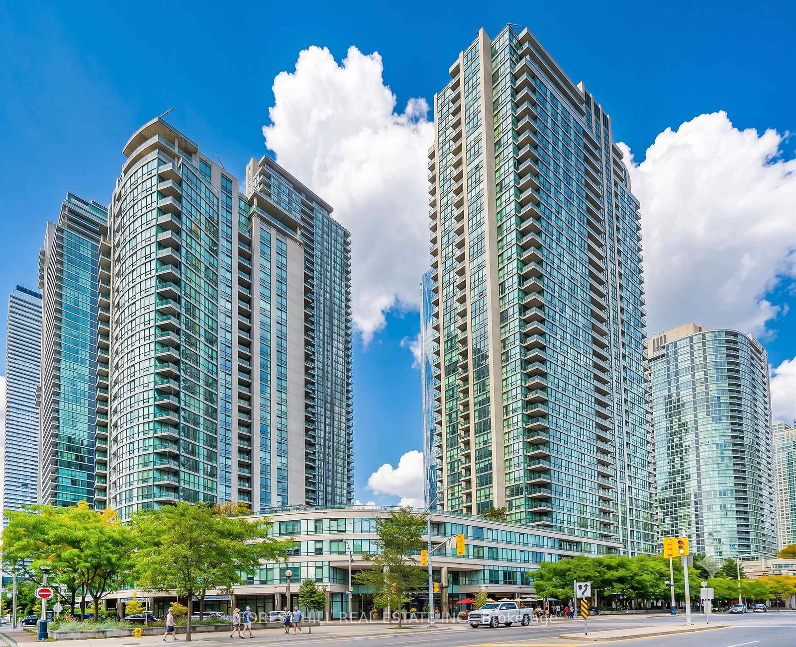 16-yonge-street-toronto-toronto-ontario-c13512924