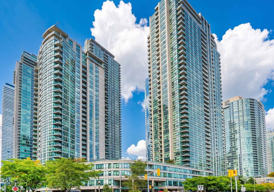 16-yonge-street-toronto-toronto-ontario-c13512924