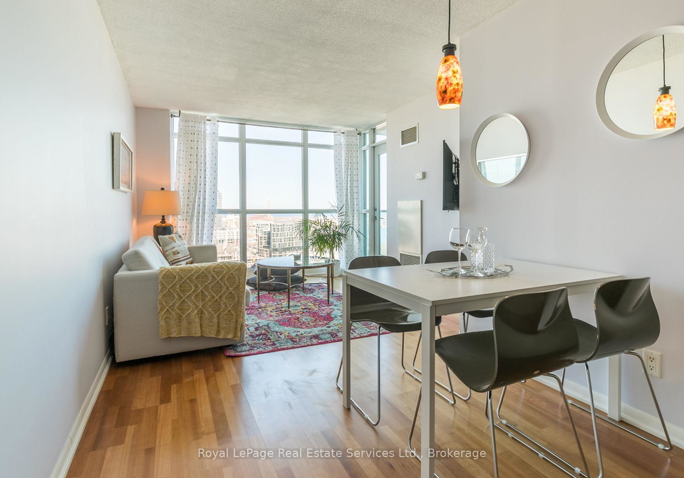 18-yonge-street-toronto-toronto-ontario-c13513412
