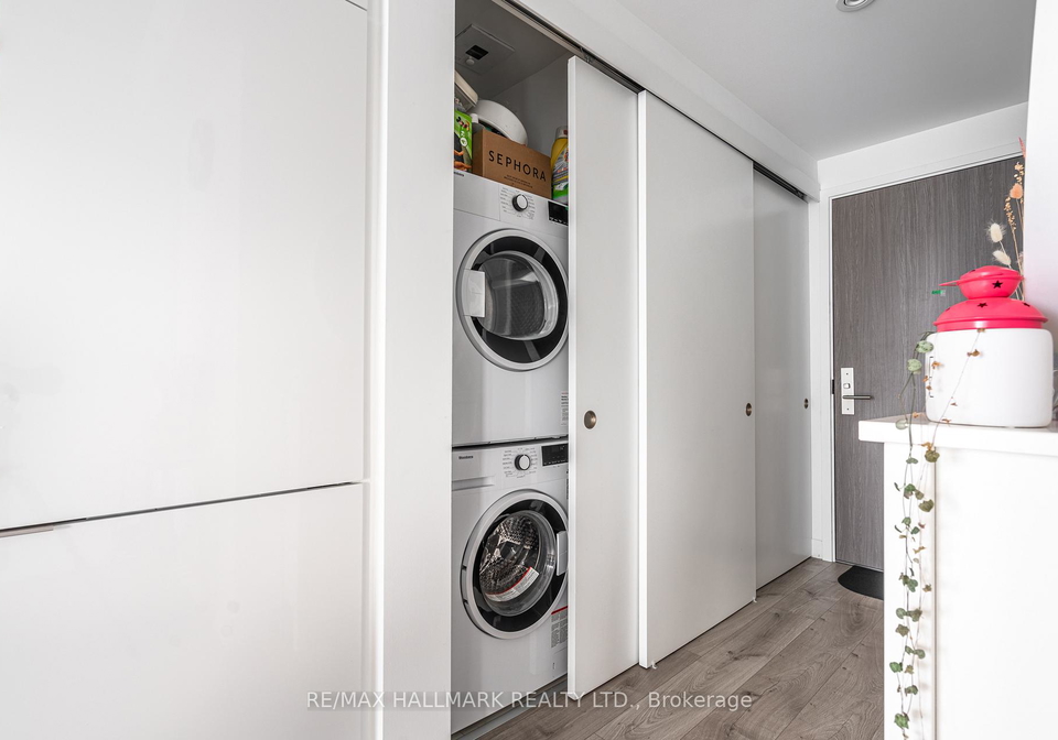 161-roehampton-avenue-toronto-toronto-ontario-c13513500
