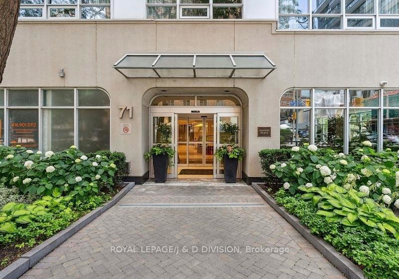 71-charles-street-e-toronto-toronto-ontario-c13513608