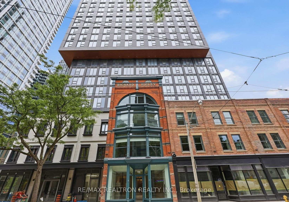 100-queen-street-e-toronto-toronto-ontario-c13513654