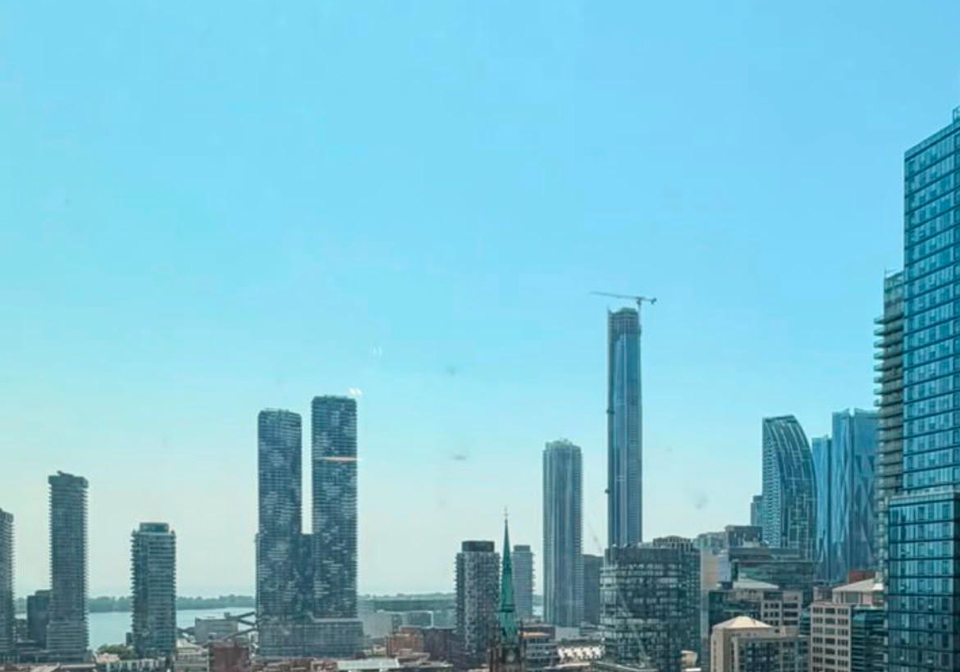 100-queen-street-e-toronto-toronto-ontario-c13513654