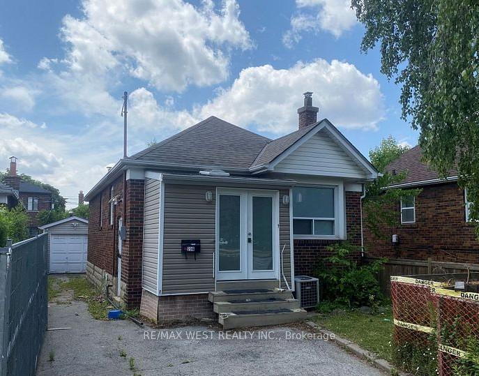 236-cedric-avenue-toronto-toronto-ontario-c13513734