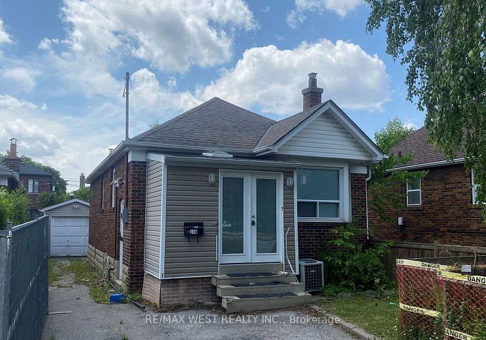 236-cedric-avenue-toronto-toronto-ontario-c13513734
