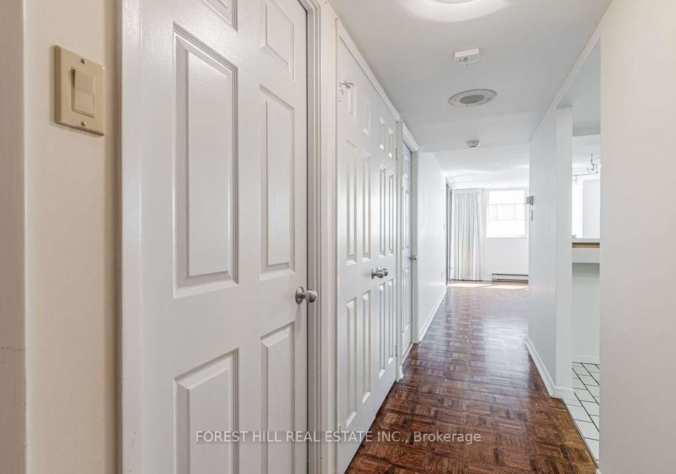 360-bloor-street-e-toronto-toronto-ontario-c13513740