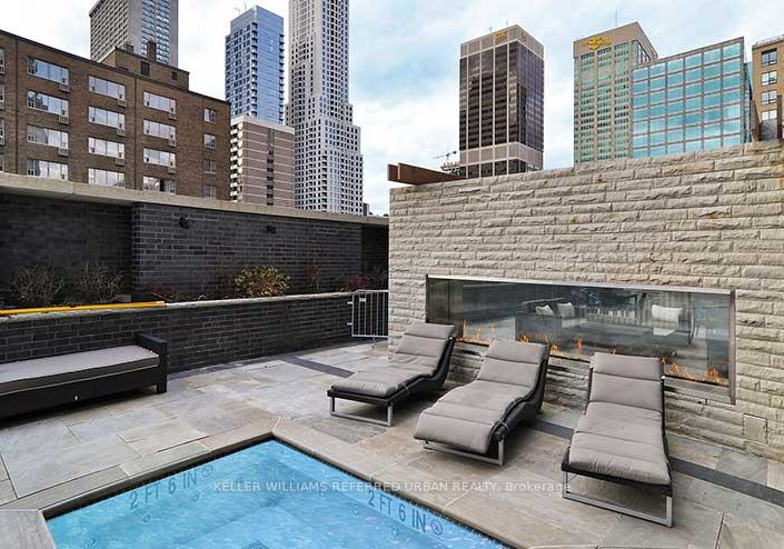 33-charles-street-e-toronto-toronto-ontario-c13513844