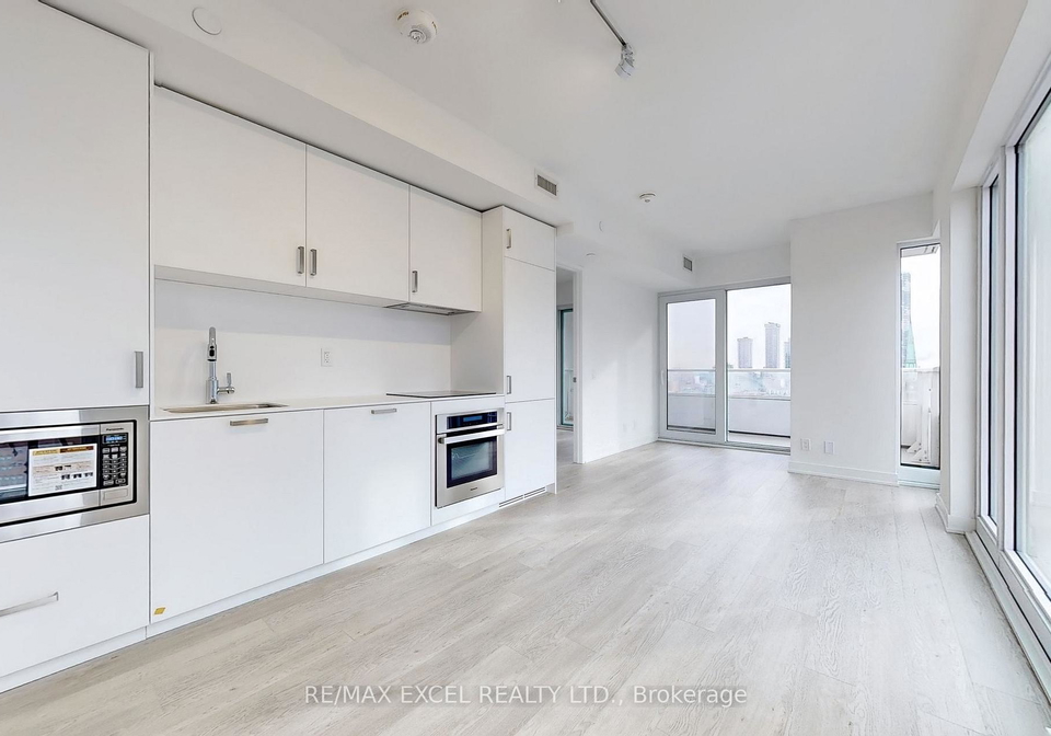88-queen-street-e-toronto-toronto-ontario-c13514064