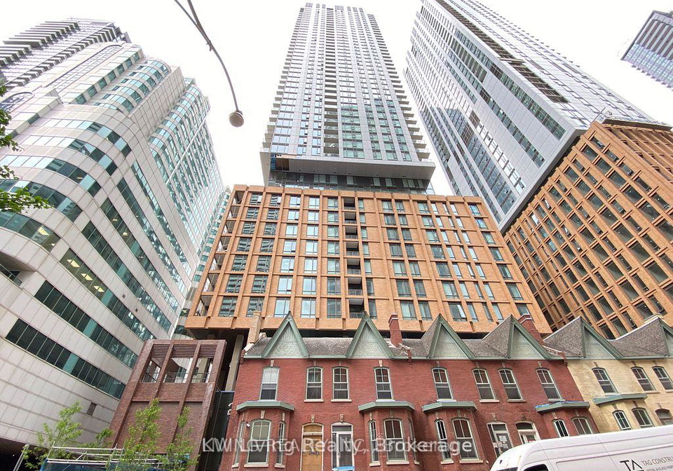 8-widmer-street-toronto-toronto-ontario-c13514412