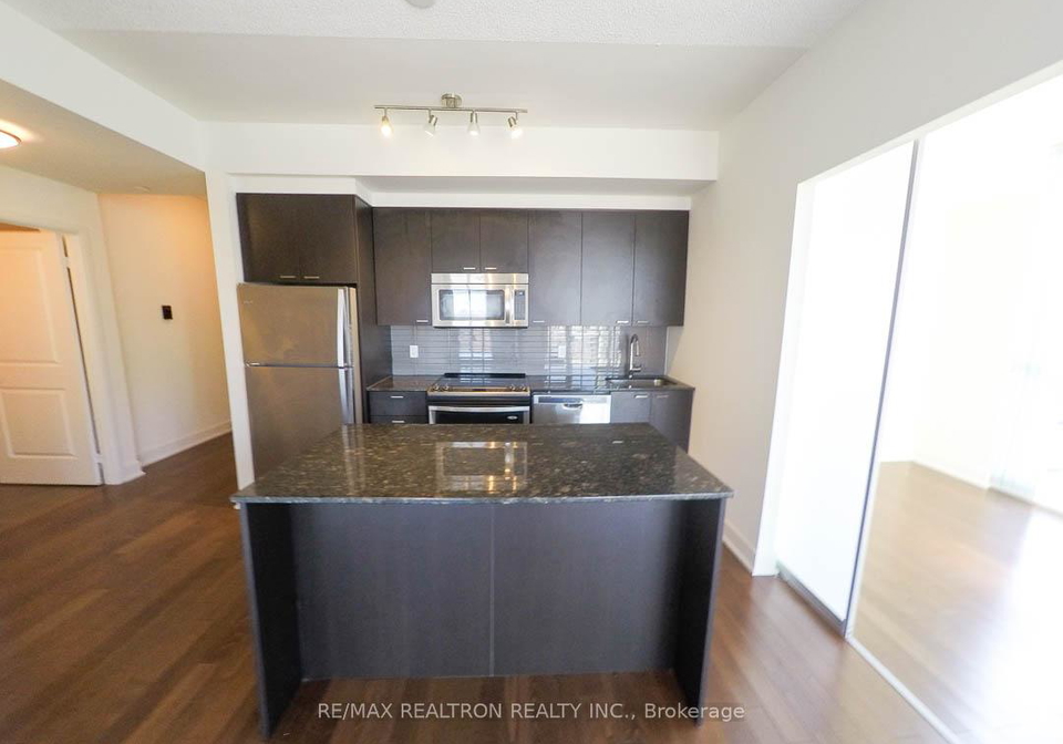 88-sheppard-avenue-e-toronto-north-york-ontario-c13514470