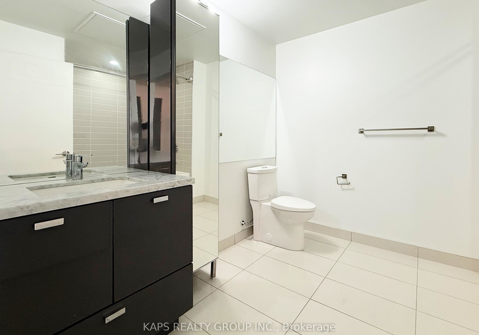 290-adelaide-street-w-toronto-toronto-ontario-c13515094