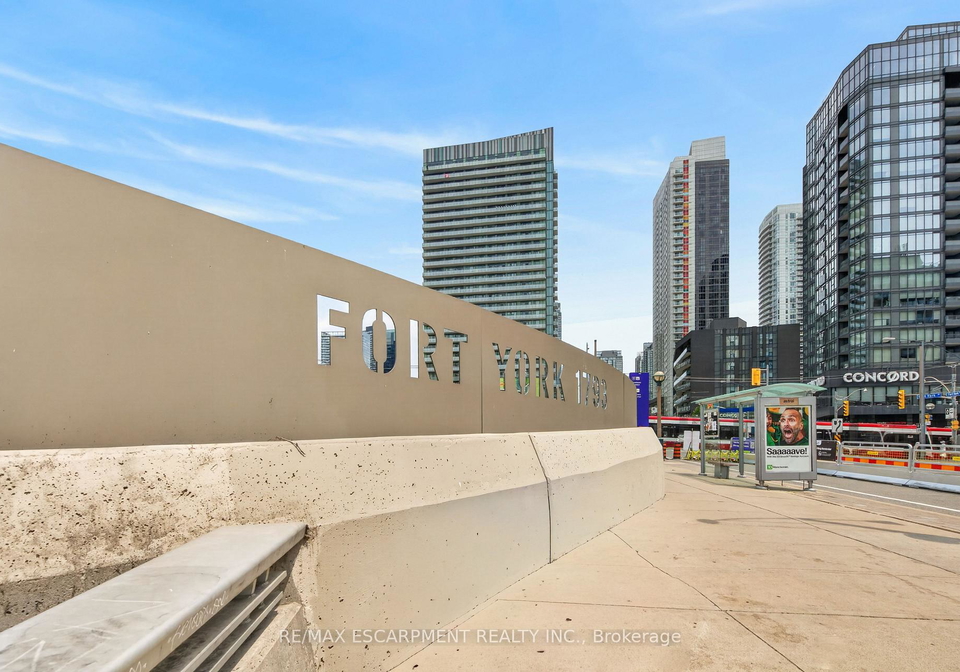 169-fort-york-boulevard-toronto-toronto-ontario-c13515578