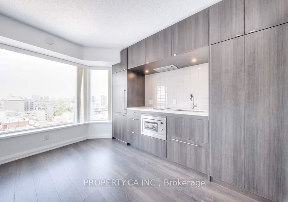 155-yorkville-avenue-toronto-toronto-ontario-c13515696