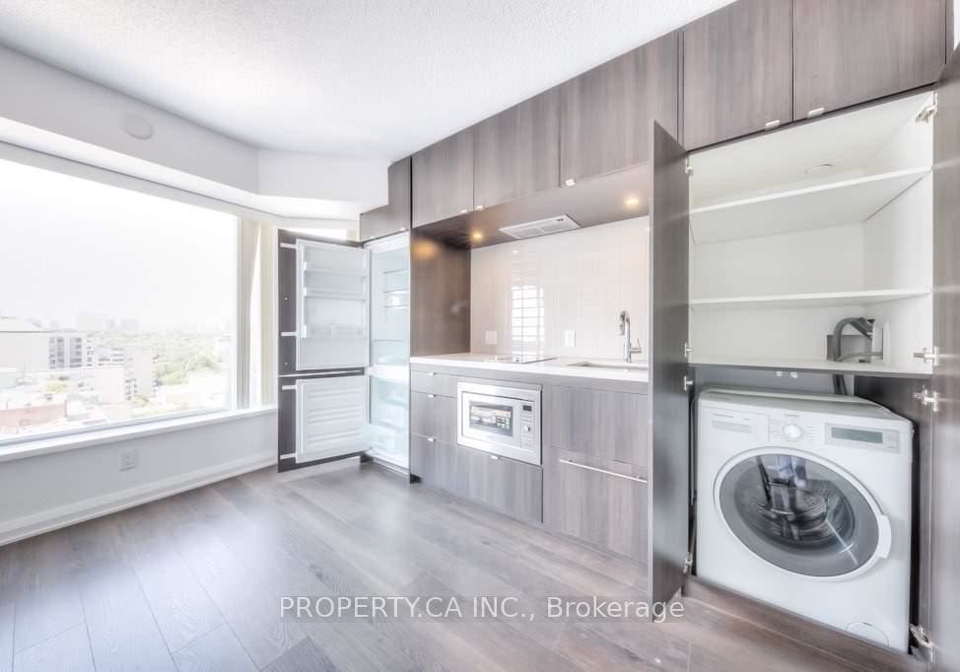155-yorkville-avenue-toronto-toronto-ontario-c13515696