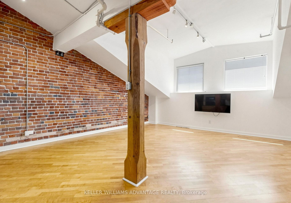 81a-front-street-e-toronto-toronto-ontario-c13515840