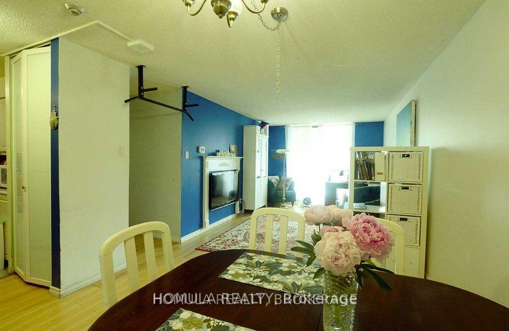 250-jarvis-street-toronto-toronto-ontario-c13516096