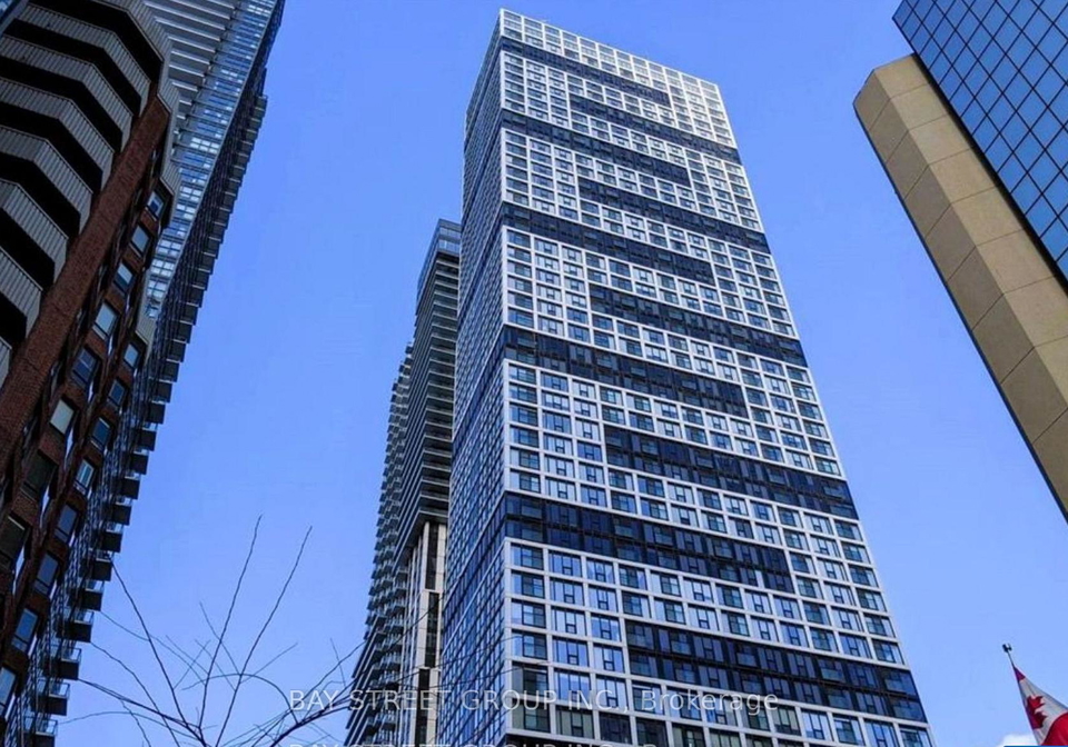 181-dundas-street-e-toronto-toronto-ontario-c13516574