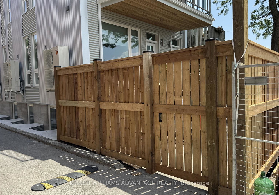 616-delaware-avenue-n-toronto-toronto-ontario-c13516636