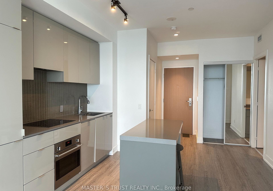 7-grenville-street-toronto-toronto-ontario-c13516924