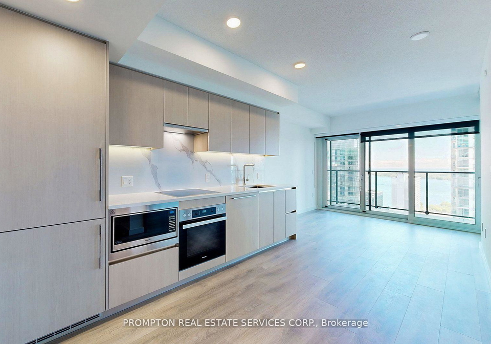 1-concord-cityplace-way-toronto-toronto-ontario-c13517258