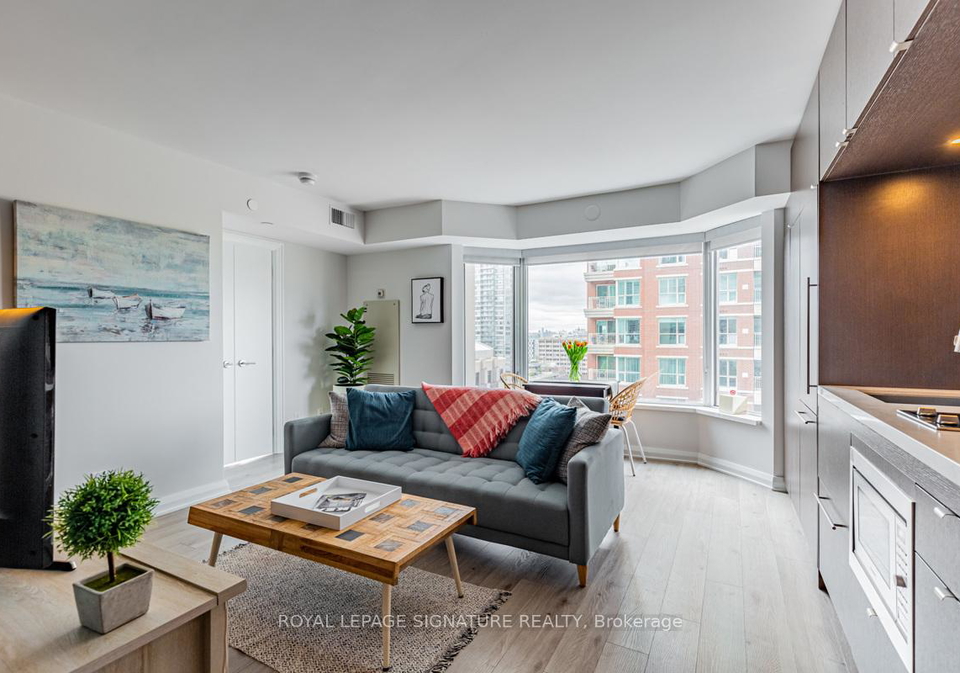 155-yorkville-avenue-toronto-toronto-ontario-c13517552