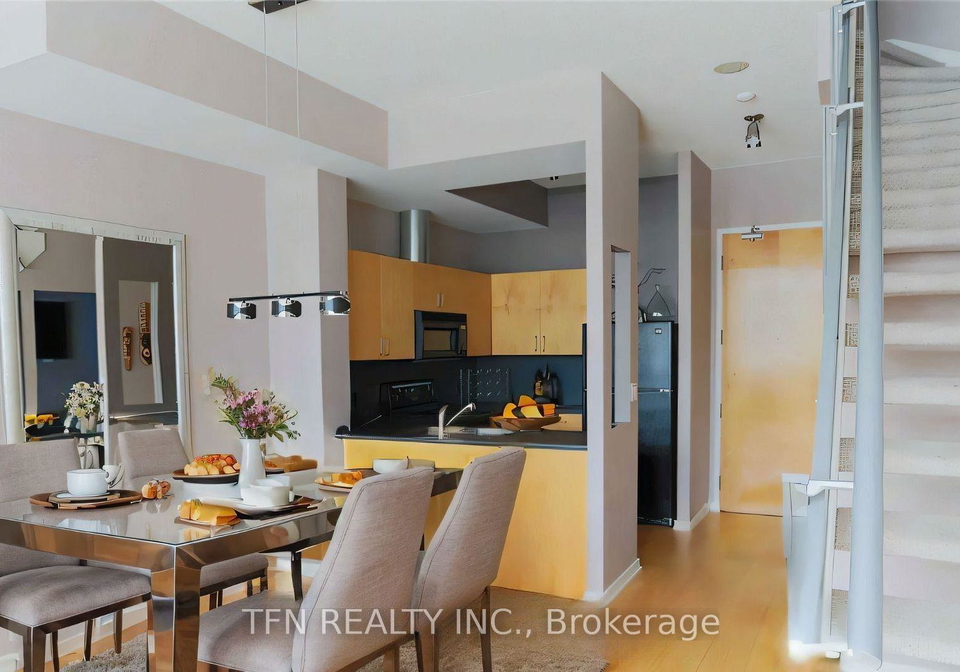 388-richmond-street-w-toronto-toronto-ontario-c13517796