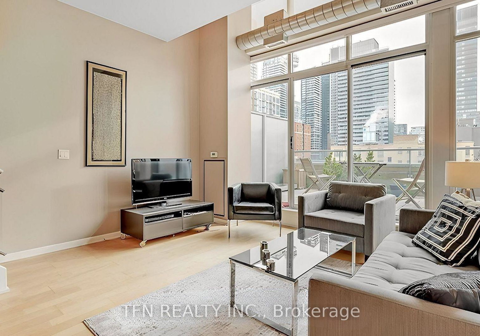 388-richmond-street-w-toronto-toronto-ontario-c13517796