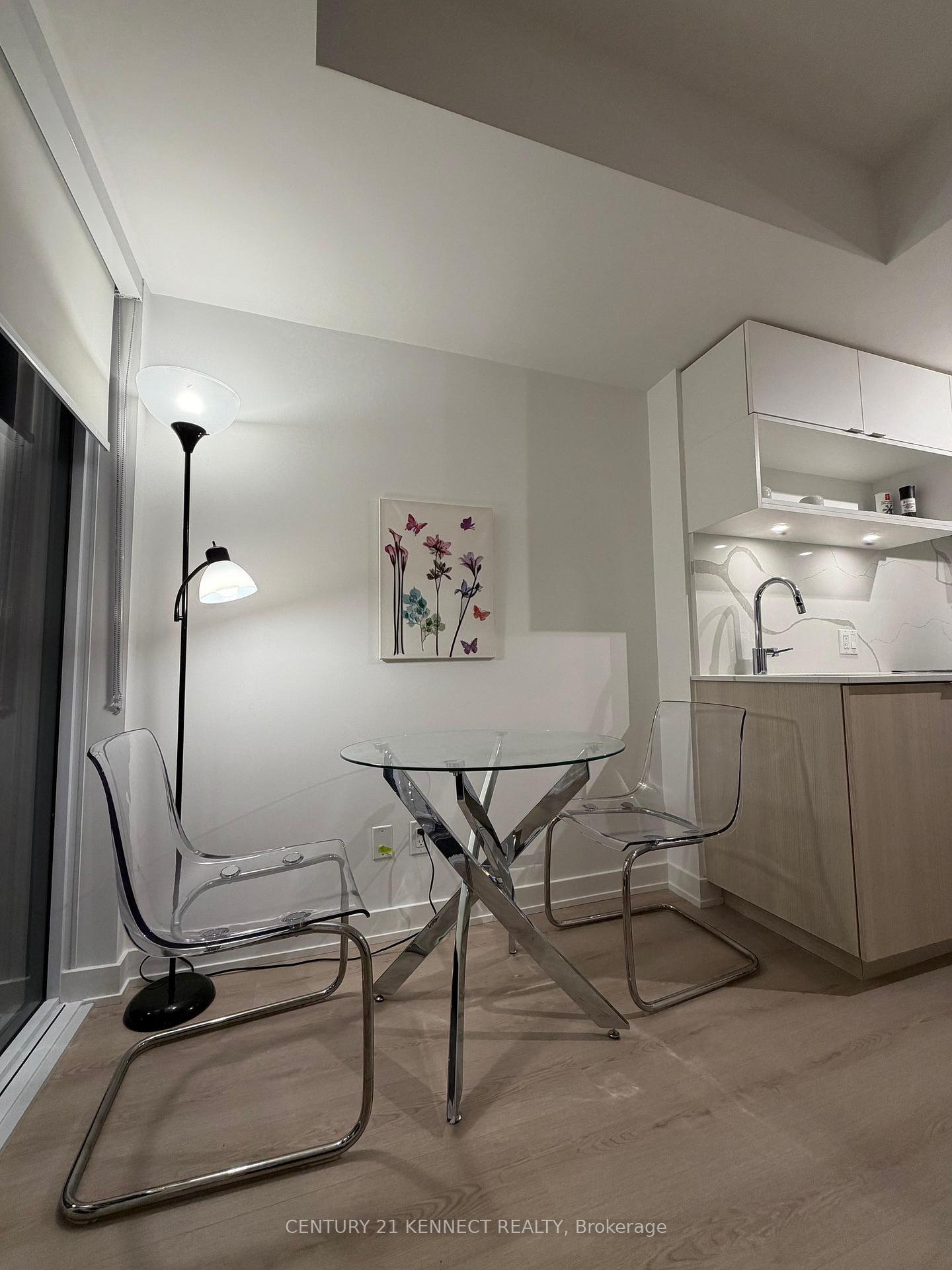 100-queen-street-e-toronto-toronto-ontario-c13518306