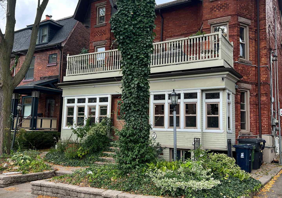 2-afton-avenue-toronto-toronto-ontario-c13518342