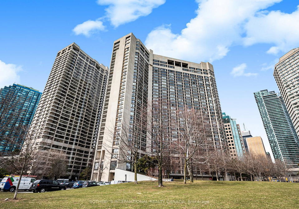 33-harbour-square-toronto-toronto-ontario-c13518580