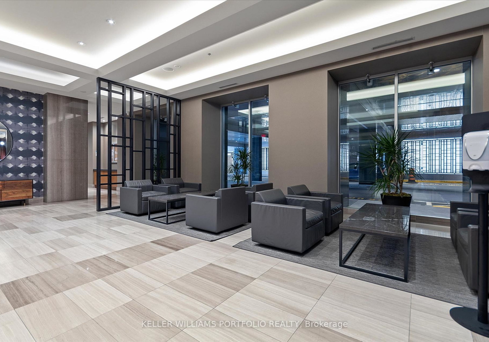 111-st-clair-avenue-w-toronto-toronto-ontario-c13518656