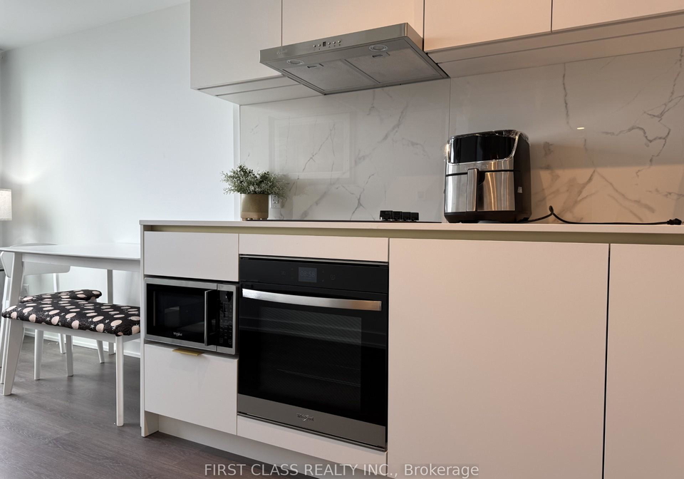 8-wellesley-street-w-toronto-toronto-ontario-c13519604