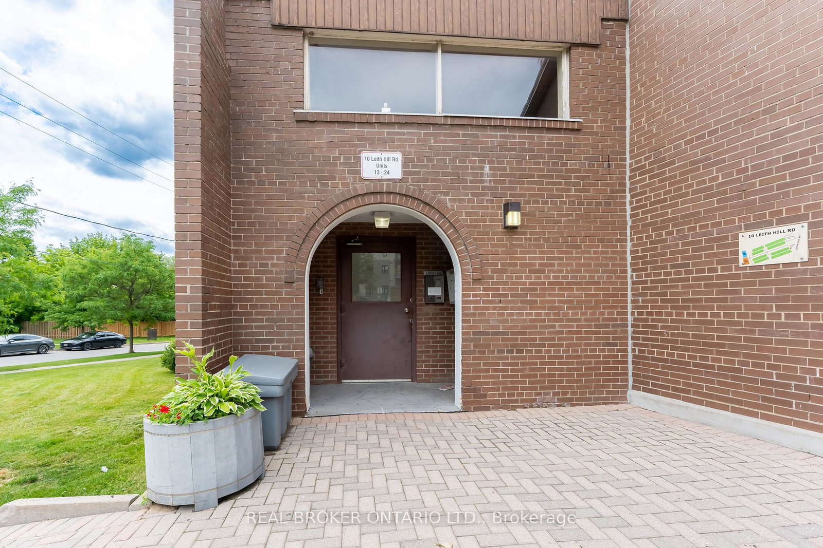 10-leith-hill-road-toronto-north-york-ontario-c13519748