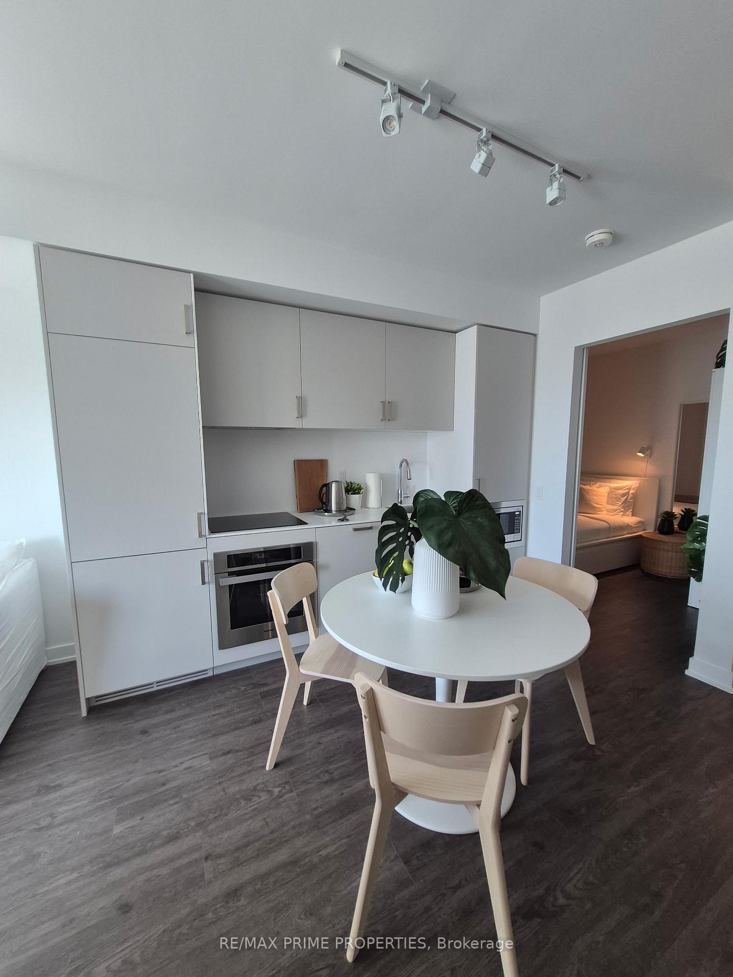 88-queen-street-e-toronto-toronto-ontario-c13520544