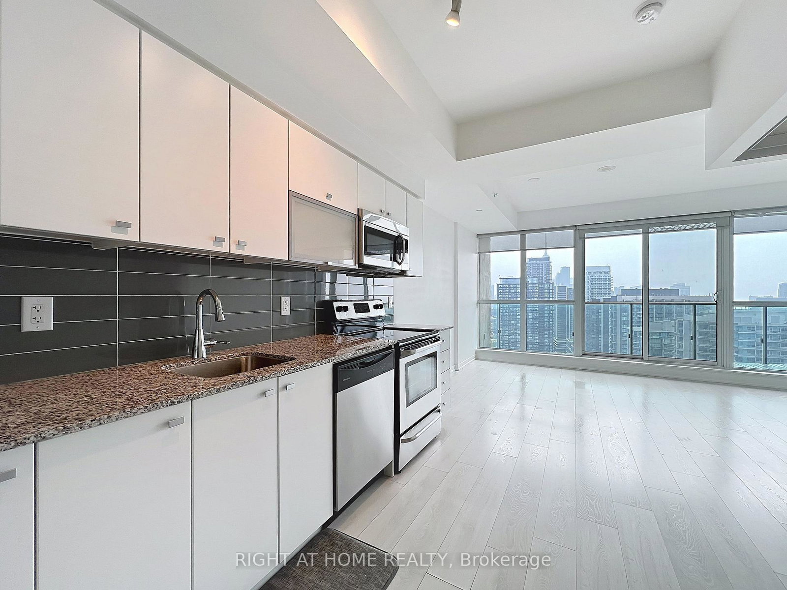 150-east-liberty-street-toronto-toronto-ontario-c13521178