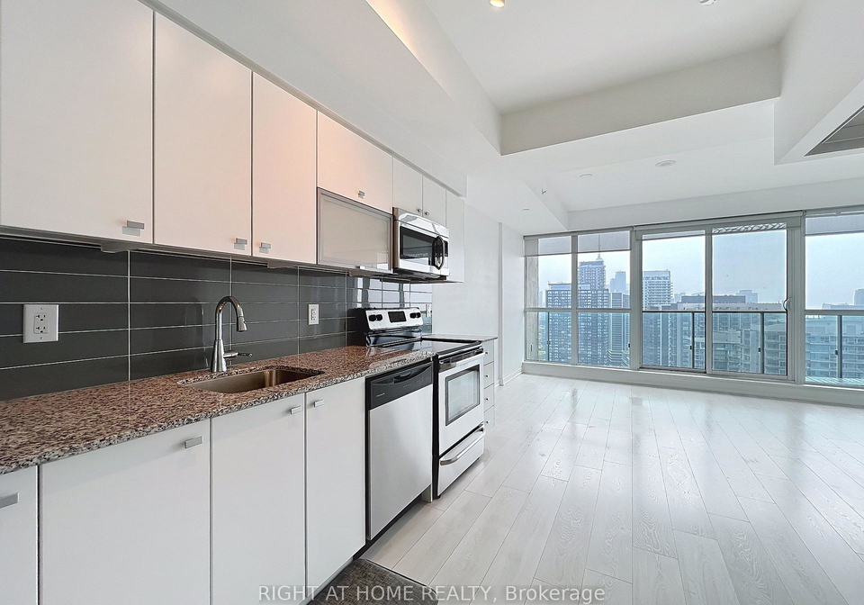 150-east-liberty-street-toronto-toronto-ontario-c13521178