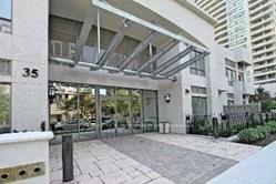 35-hollywood-avenue-toronto-north-york-ontario-c13521284