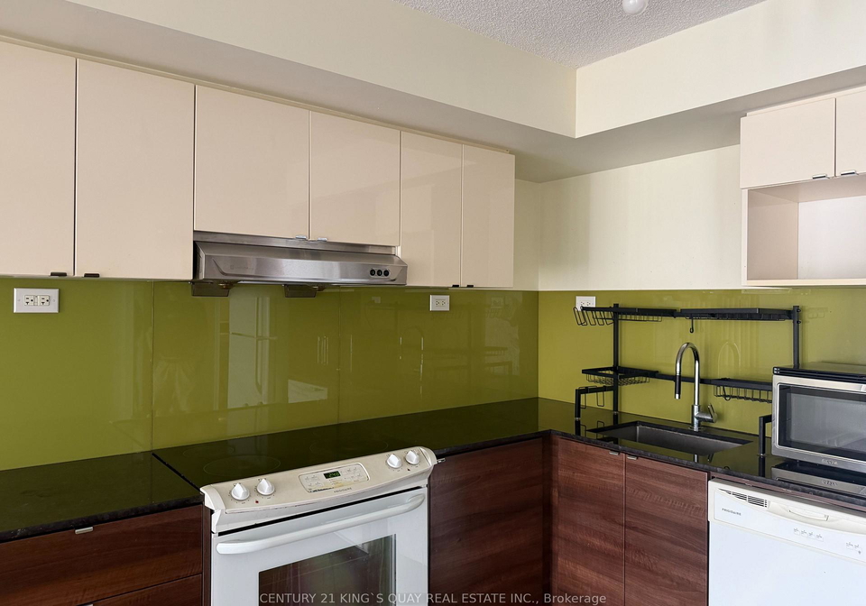 121-mcmahon-drive-toronto-north-york-ontario-c13521334