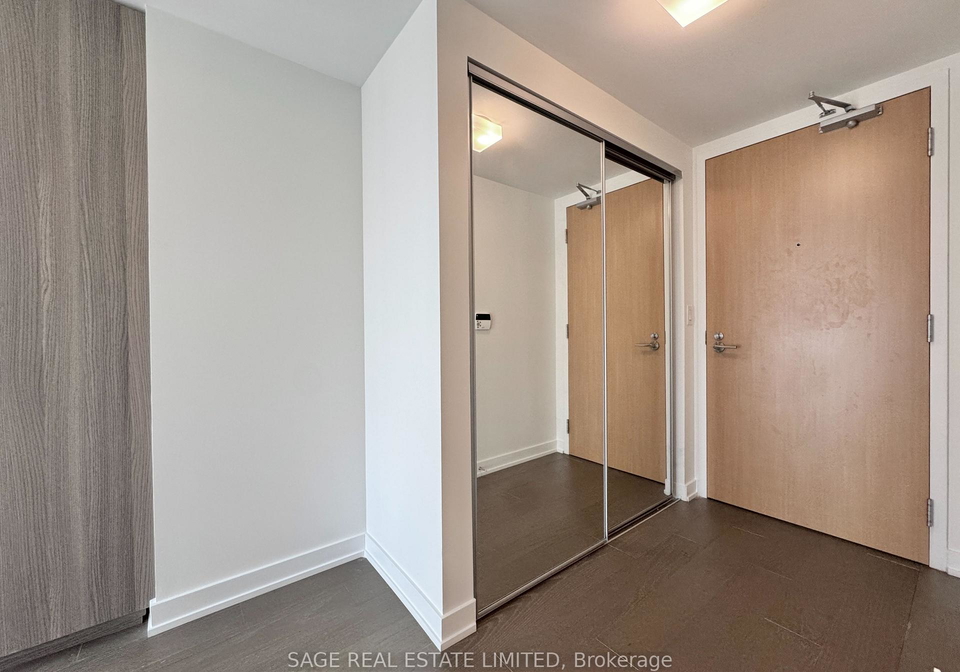 11-wellesley-street-w-toronto-toronto-ontario-c13521928
