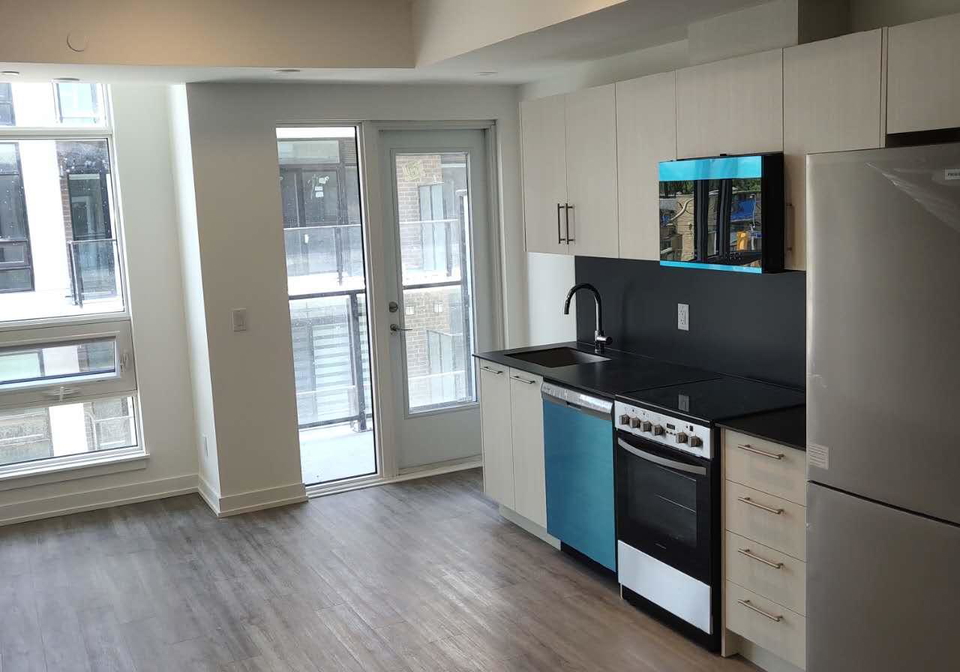851-sheppard-avenue-w-toronto-toronto-ontario-c13521950