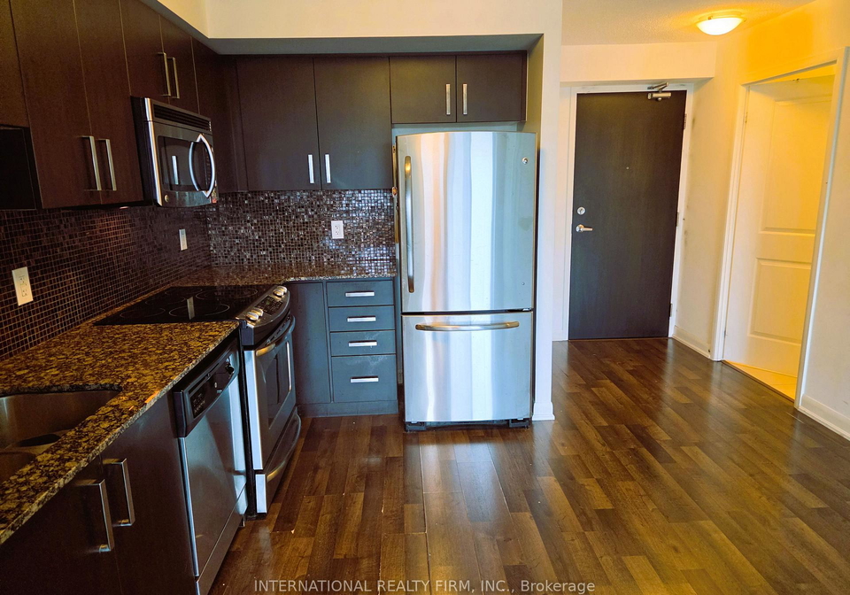 17-anndale-drive-toronto-north-york-ontario-c13522212