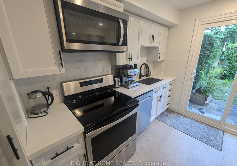 6-broadpath-road-toronto-north-york-ontario-c13522226