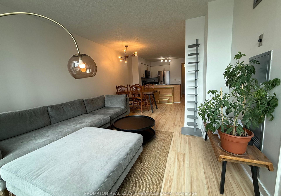 373-front-street-w-toronto-toronto-ontario-c13522244